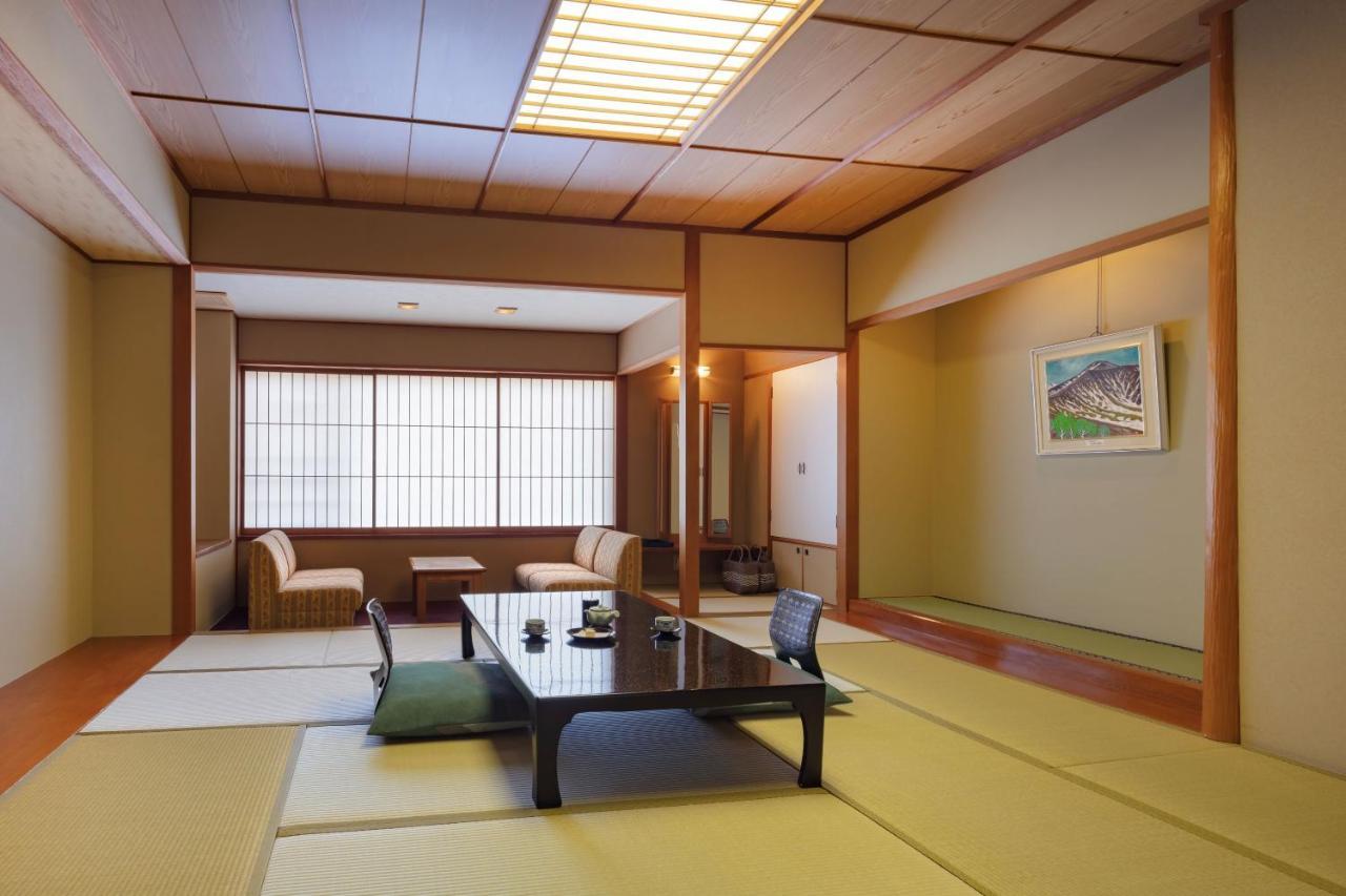ホテル 陽日の郷あづま館 二本松市 エクステリア 写真