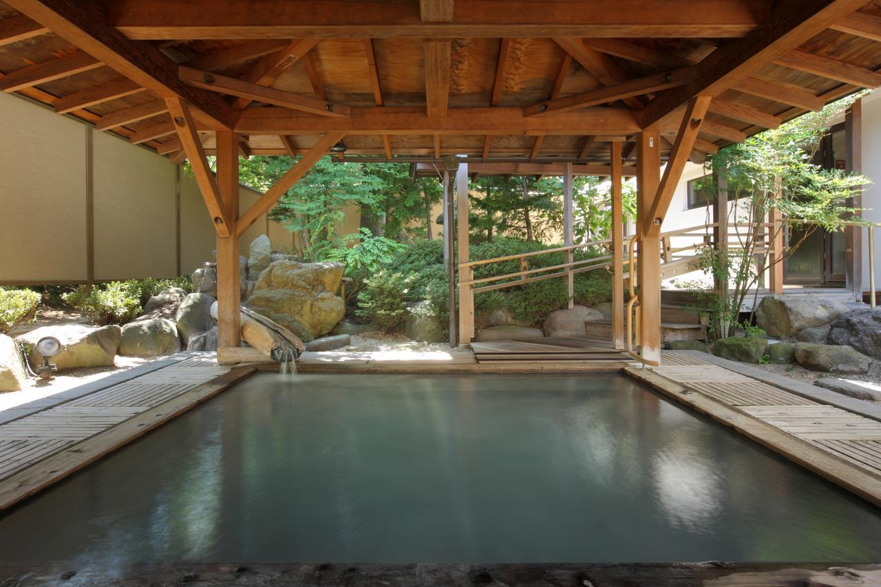 ホテル 陽日の郷あづま館 二本松市 エクステリア 写真